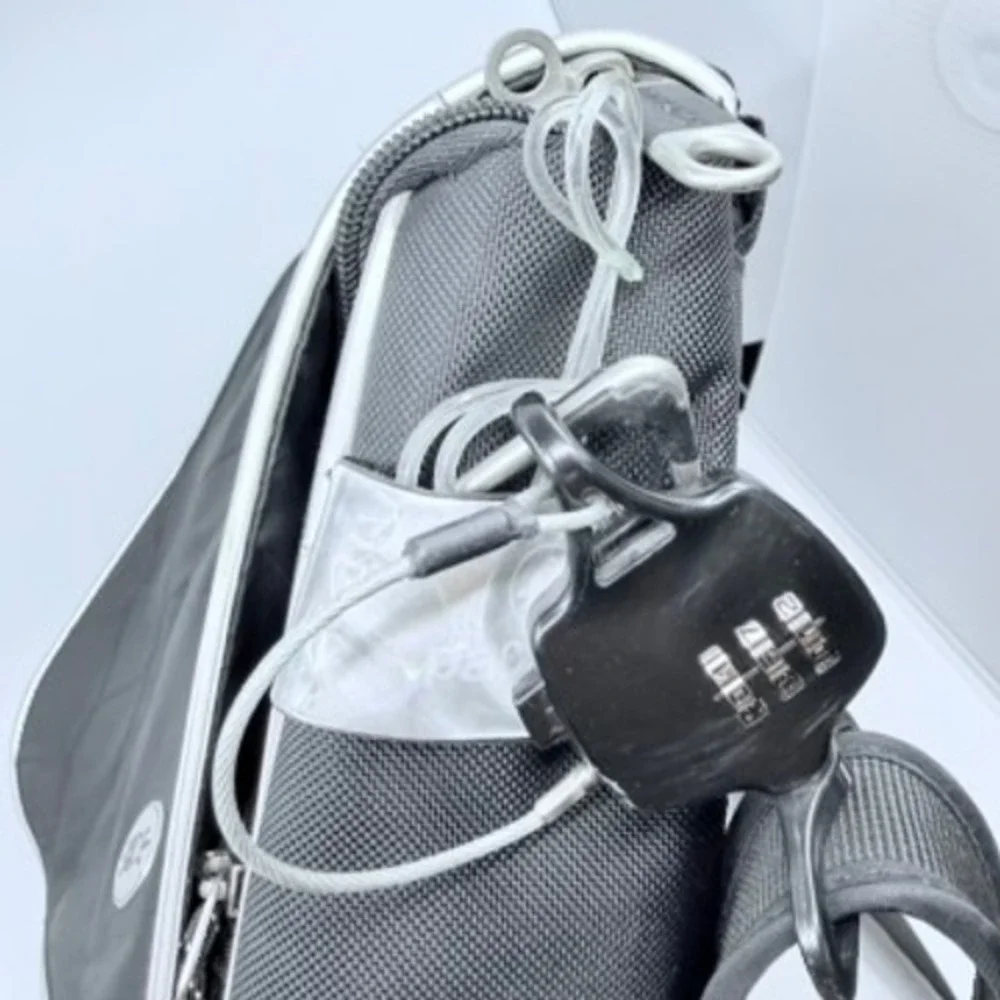 Pacsafe Meshsafe M200 Anti-Theft Messenger‎ Bag Gray Laptop Briefcase eXomesh